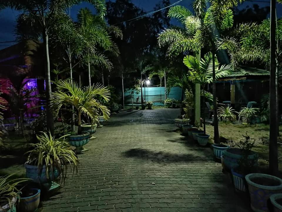 Sea View Resort Kallady 外观 照片